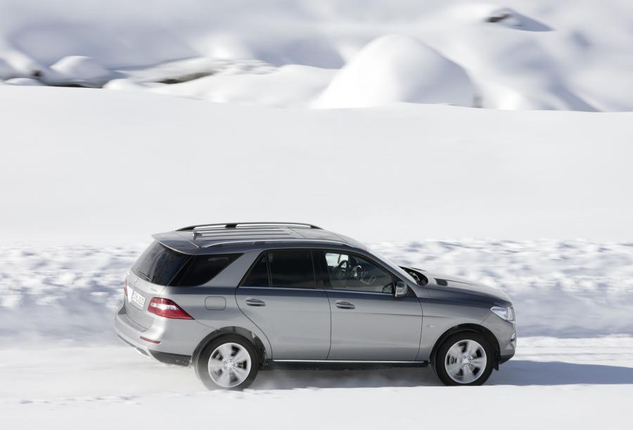  Mercedes-Benz ML350 4Matic 2012 года  (фото 15 из 26)